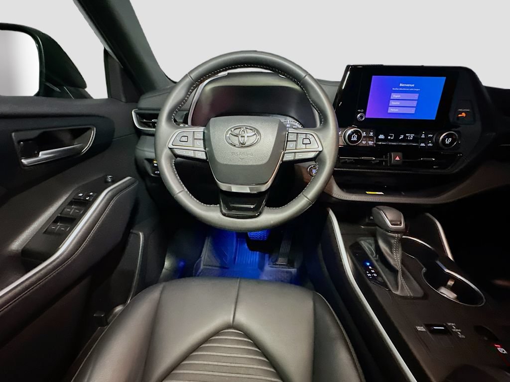 Used 2023 Toyota Highlander XSE FWD image 34