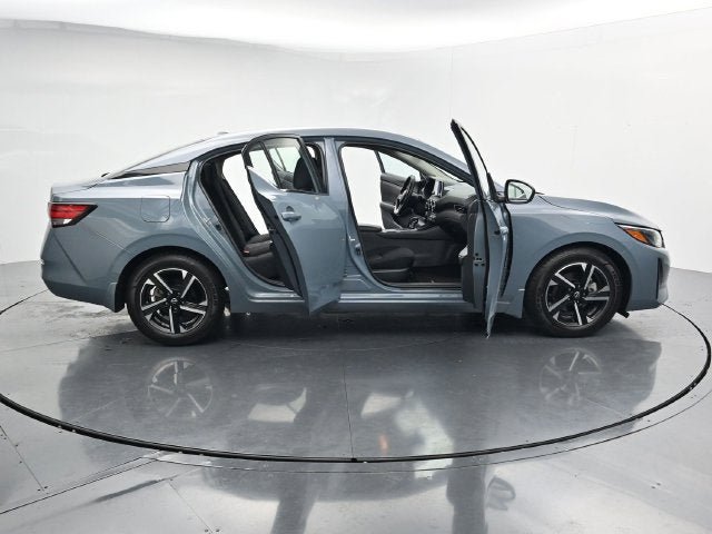 Used 2025 Nissan Sentra SV FWD image 45