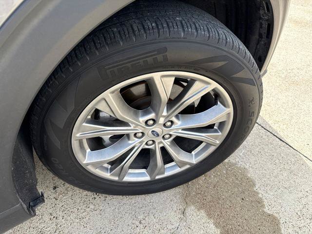 Certified 2023 Ford Explorer XLT w/ Equipment Group 202A RWD image 16