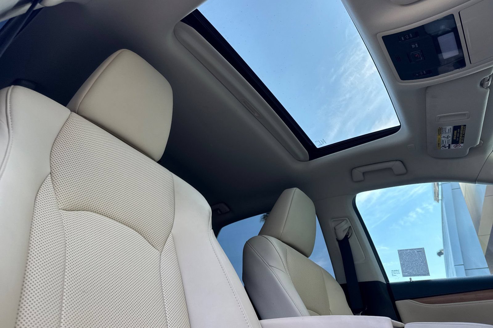 Used 2022 Lexus RX 350 FWD w/ Premium Package image 18