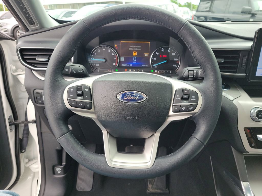 Certified 2023 Ford Explorer XLT w/ Equipment Group 202A AWD/4WD image 22