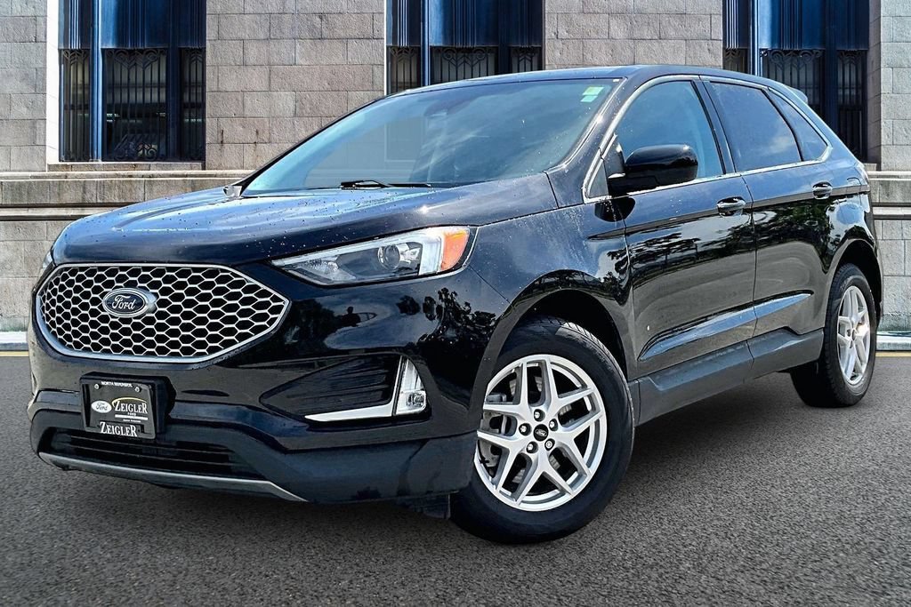 Certified 2023 Ford Edge SEL w/ Convenience Package AWD/4WD image 2