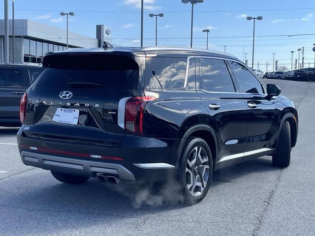 Used 2023 Hyundai Palisade SEL w/ Premium Package image 3