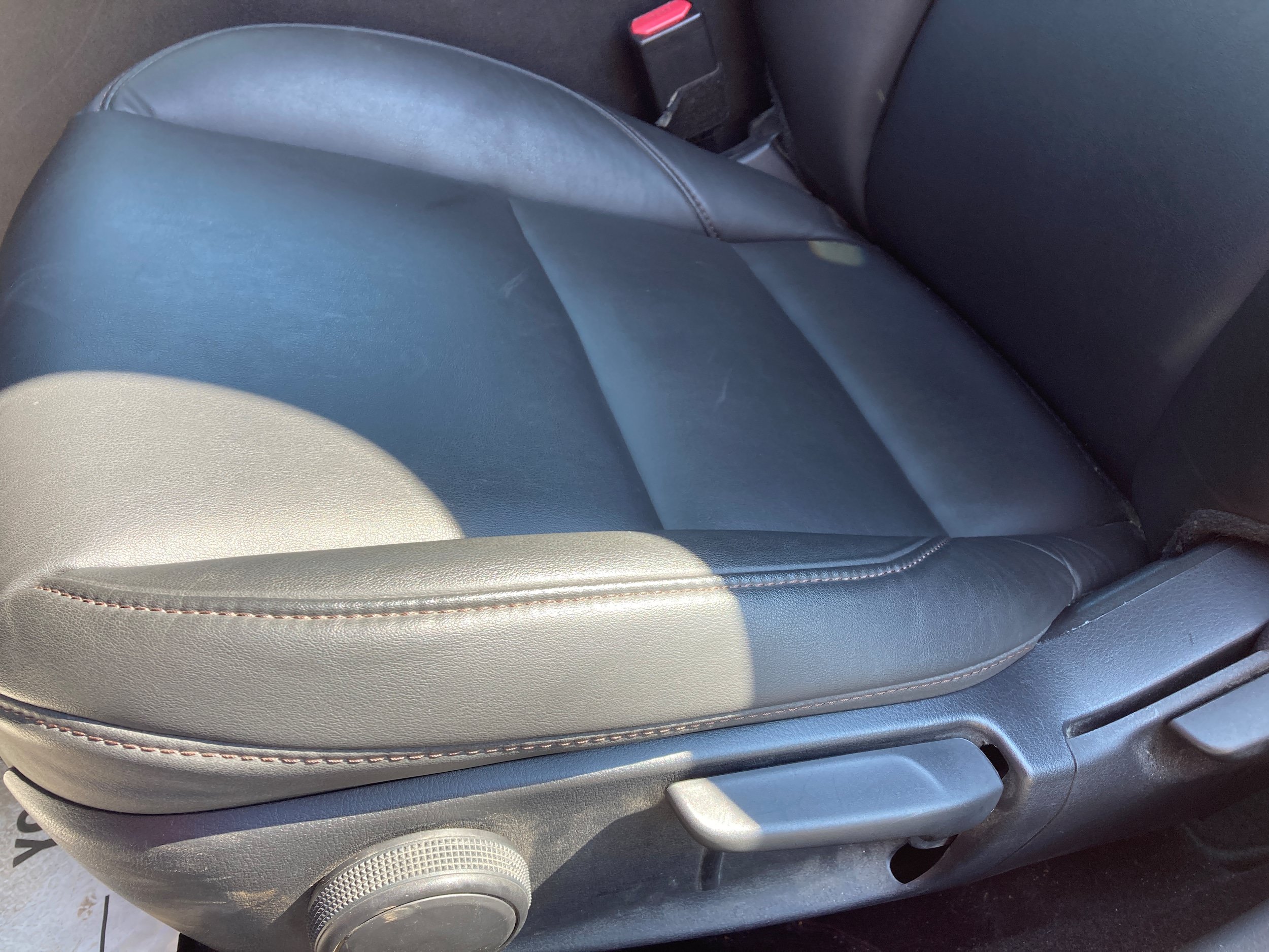 Used 2021 MAZDA MAZDA3 s FWD image 9
