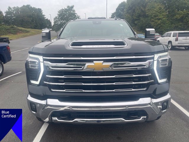 Used 2025 Chevrolet Silverado 2500 LTZ w/ LTZ Plus Package AWD/4WD image 7