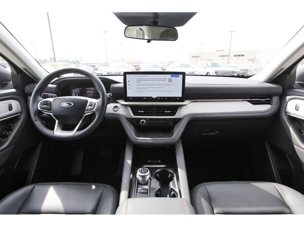 Certified 2025 Ford Explorer Active w/ Active Comfort Package image 13