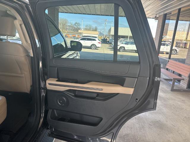 Certified 2023 Ford Expedition XLT image 20