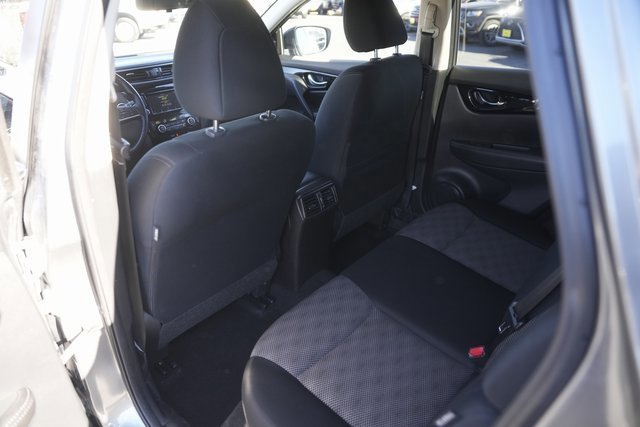 Used 2021 Nissan Rogue Sport SV image 11