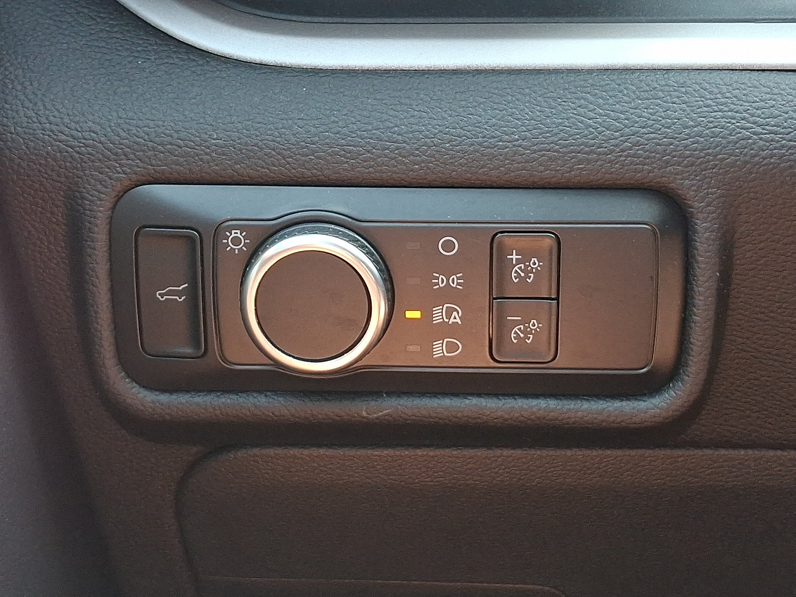 Certified 2023 Ford Explorer XLT AWD/4WD image 23