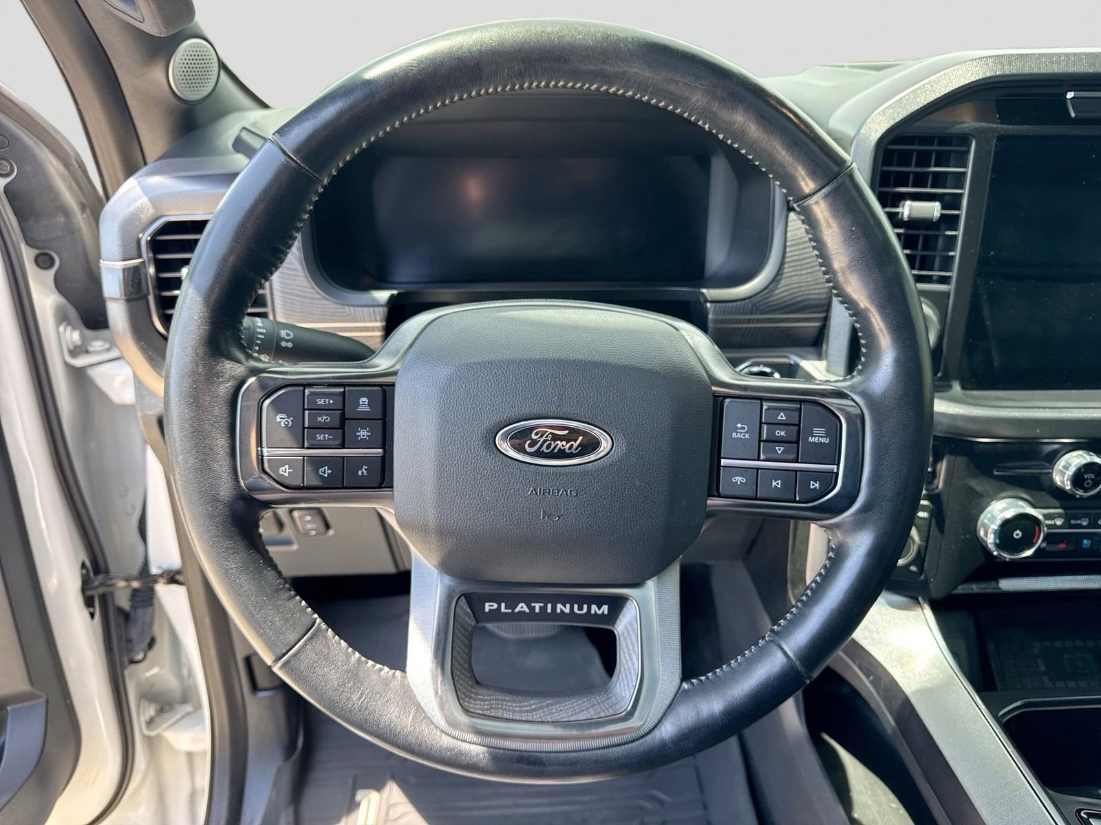 Certified 2022 Ford F150 Platinum w/ Equipment Group 701A High AWD/4WD image 28