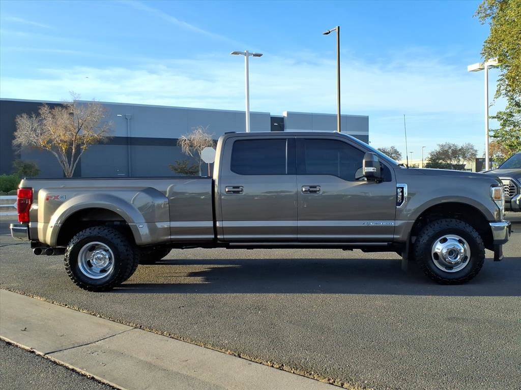 Certified 2022 Ford F350 Lariat w/ Lariat Ultimate Package image 2