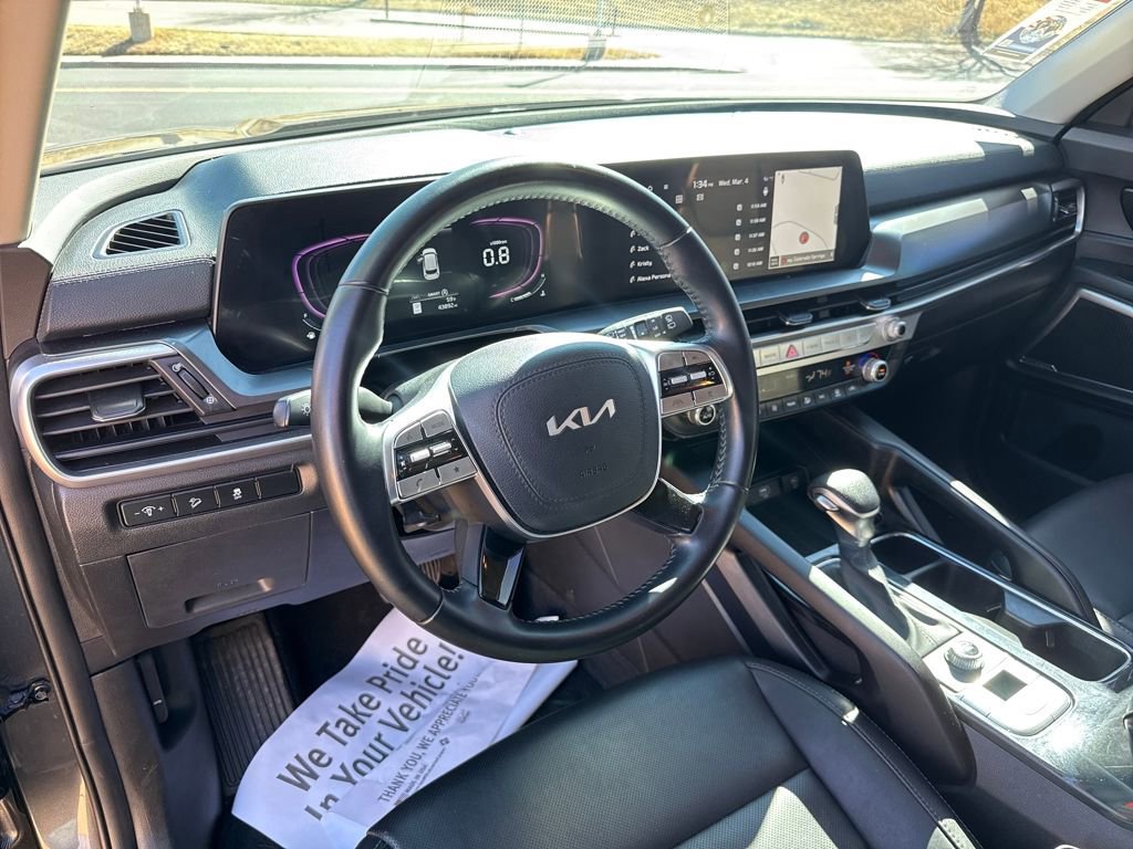 Used 2024 Kia Telluride LX image 13