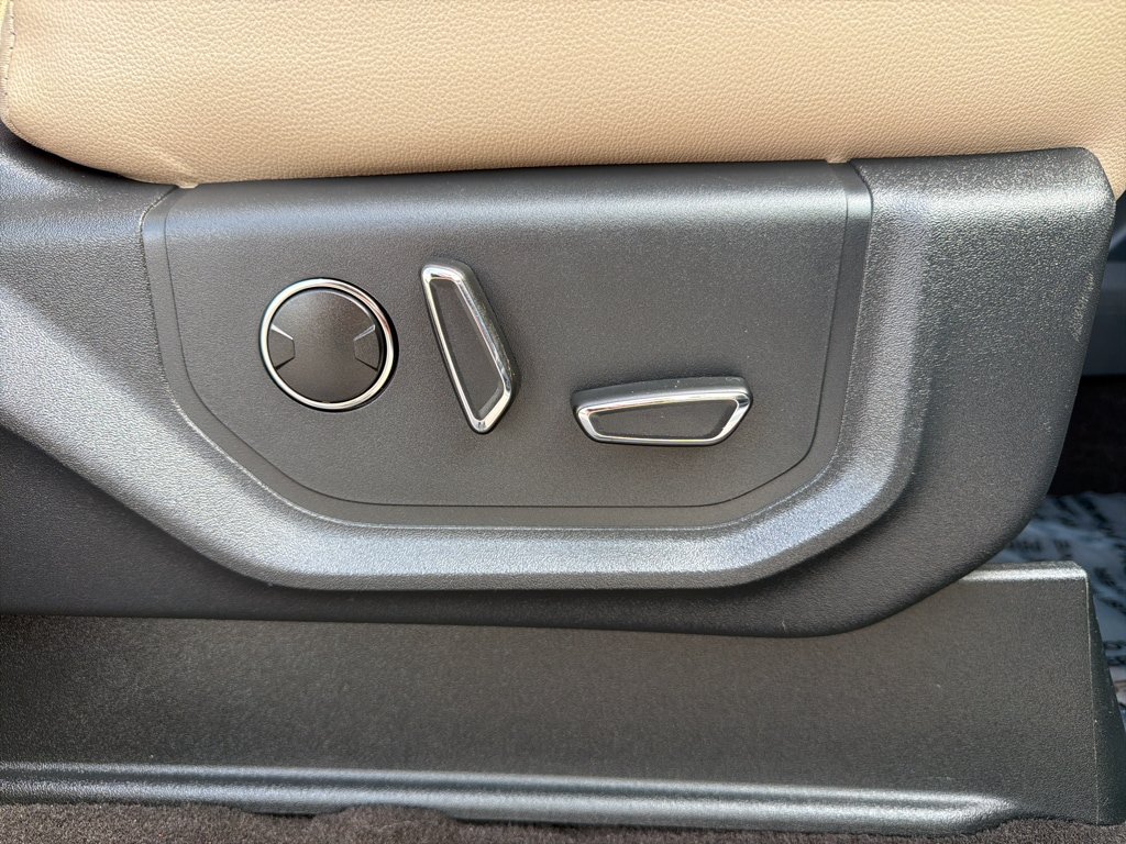 Certified 2023 Ford Expedition Limited AWD/4WD image 10