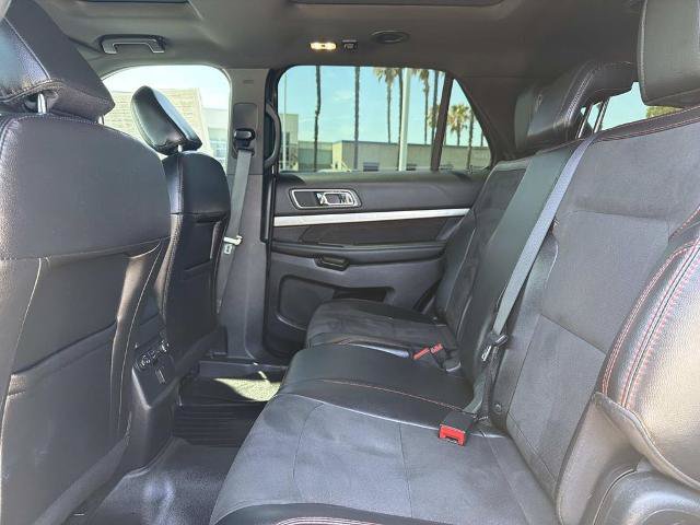 Certified 2018 Ford Explorer XLT w/ Equipment Group 202A FWD image 19