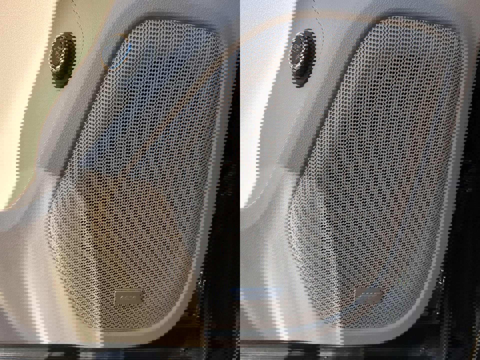 Used 2020 GMC Acadia Denali image 48