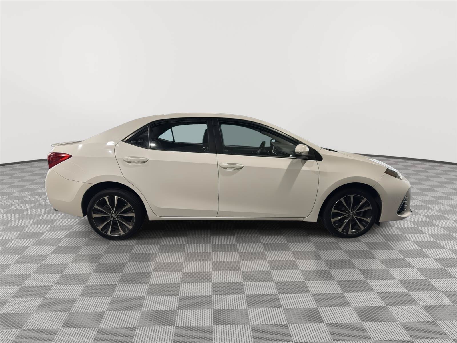 Used 2017 Toyota Corolla XSE w/ Carpet Mat Package (TMS) FWD image 6