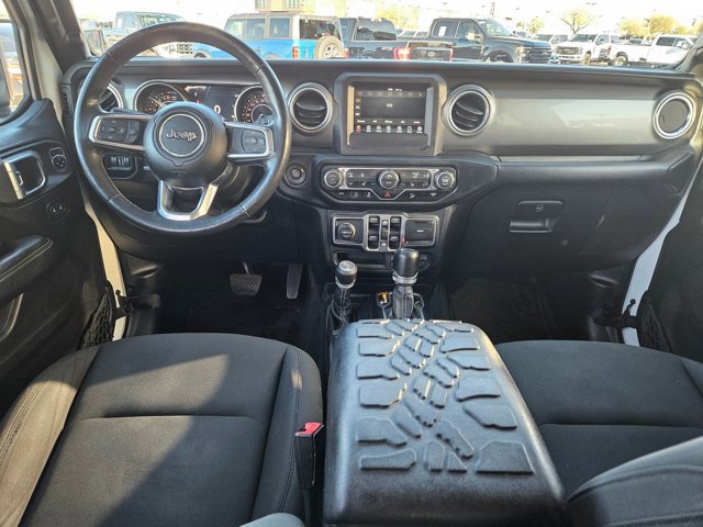 Used 2018 Jeep Wrangler Unlimited Sahara w/ Cold Weather Group image 17