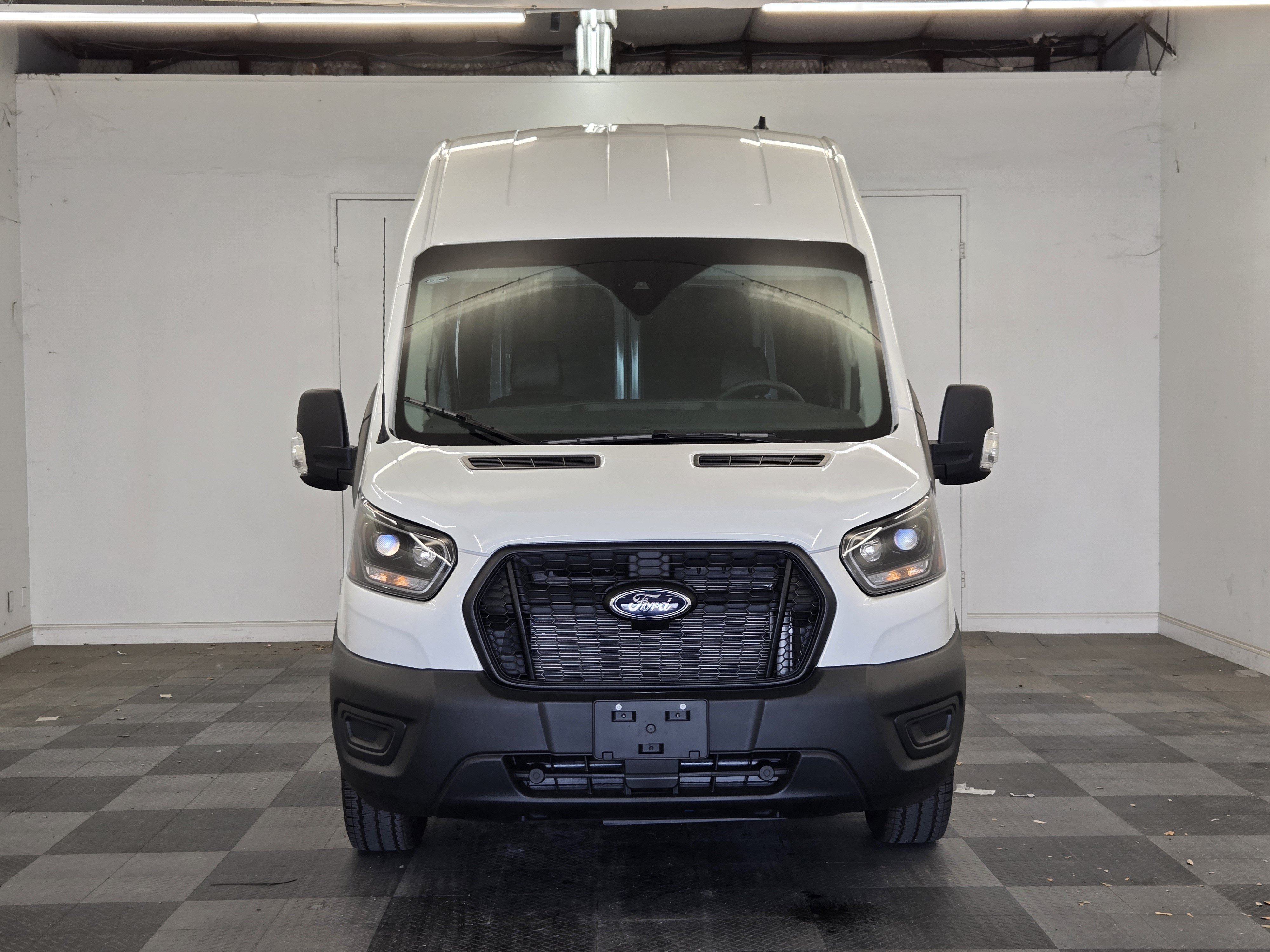 Certified 2025 Ford Transit 350 148 High Roof AWD w/ Load Area Protection Package image 3