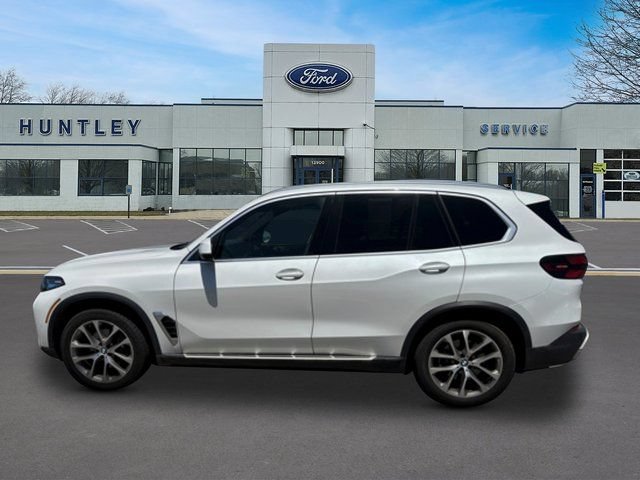 Used 2024 BMW X5 xDrive40i AWD/4WD image 6