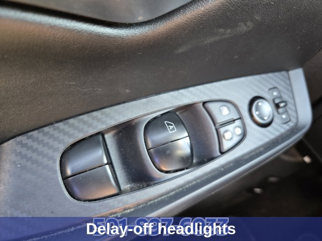 Used 2024 Nissan Sentra SV FWD image 37