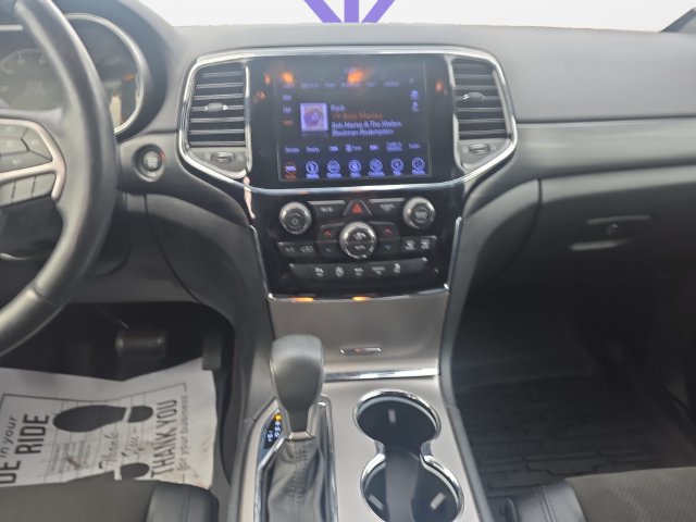 Used 2019 Jeep Grand Cherokee Altitude AWD/4WD image 11