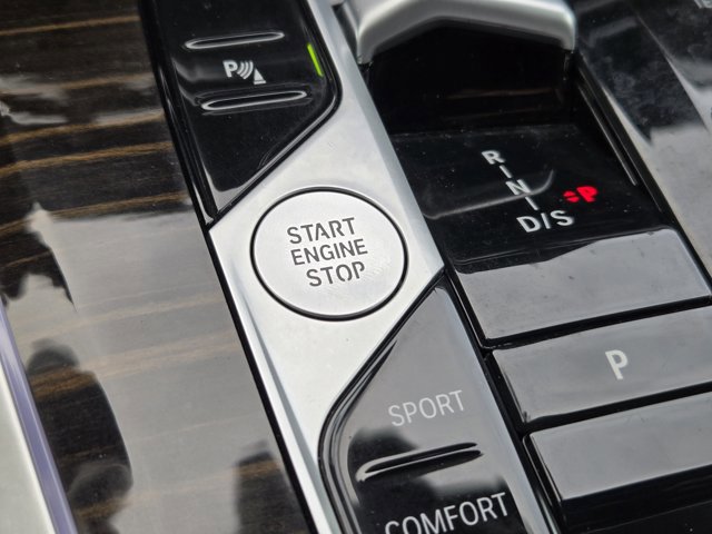 Used 2025 BMW X5 xDrive40i image 17