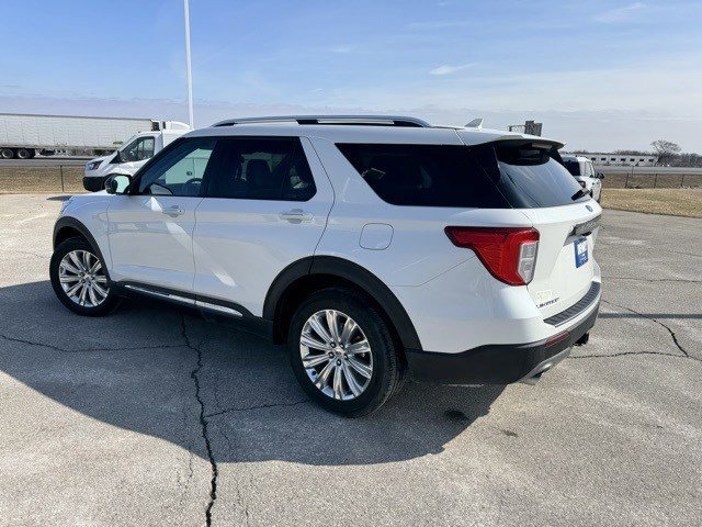 Certified 2023 Ford Explorer Limited w/ Limited Technology Package image 3