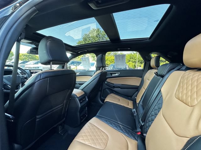 Certified 2024 Ford Edge Titanium w/ Titanium Elite Package AWD/4WD image 18