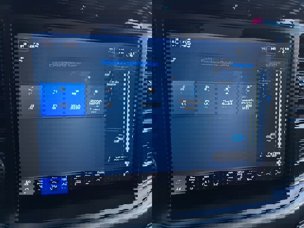 Certified 2025 Ford F150 Lariat image 30