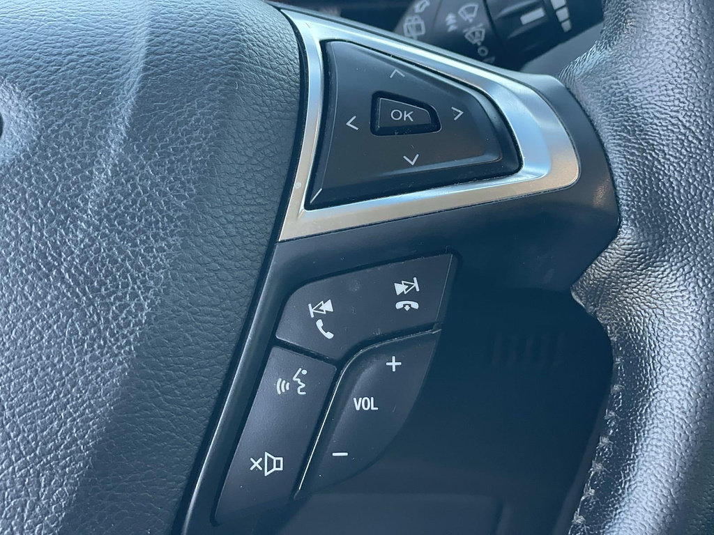 Certified 2019 Ford Edge SEL w/ Equipment Group 201A FWD image 9