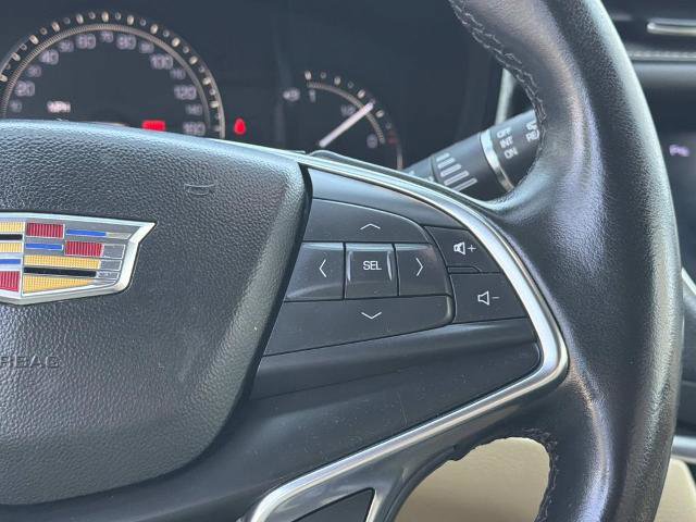 Used 2019 Cadillac XT5 FWD image 12