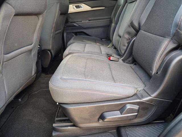 Certified 2025 Ford Explorer Active RWD image 19