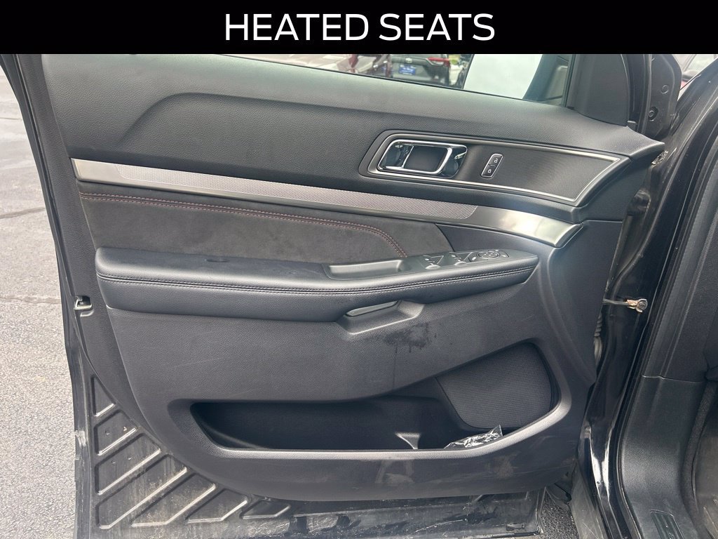 Certified 2019 Ford Explorer XLT w/ Equipment Group 202A AWD/4WD image 15