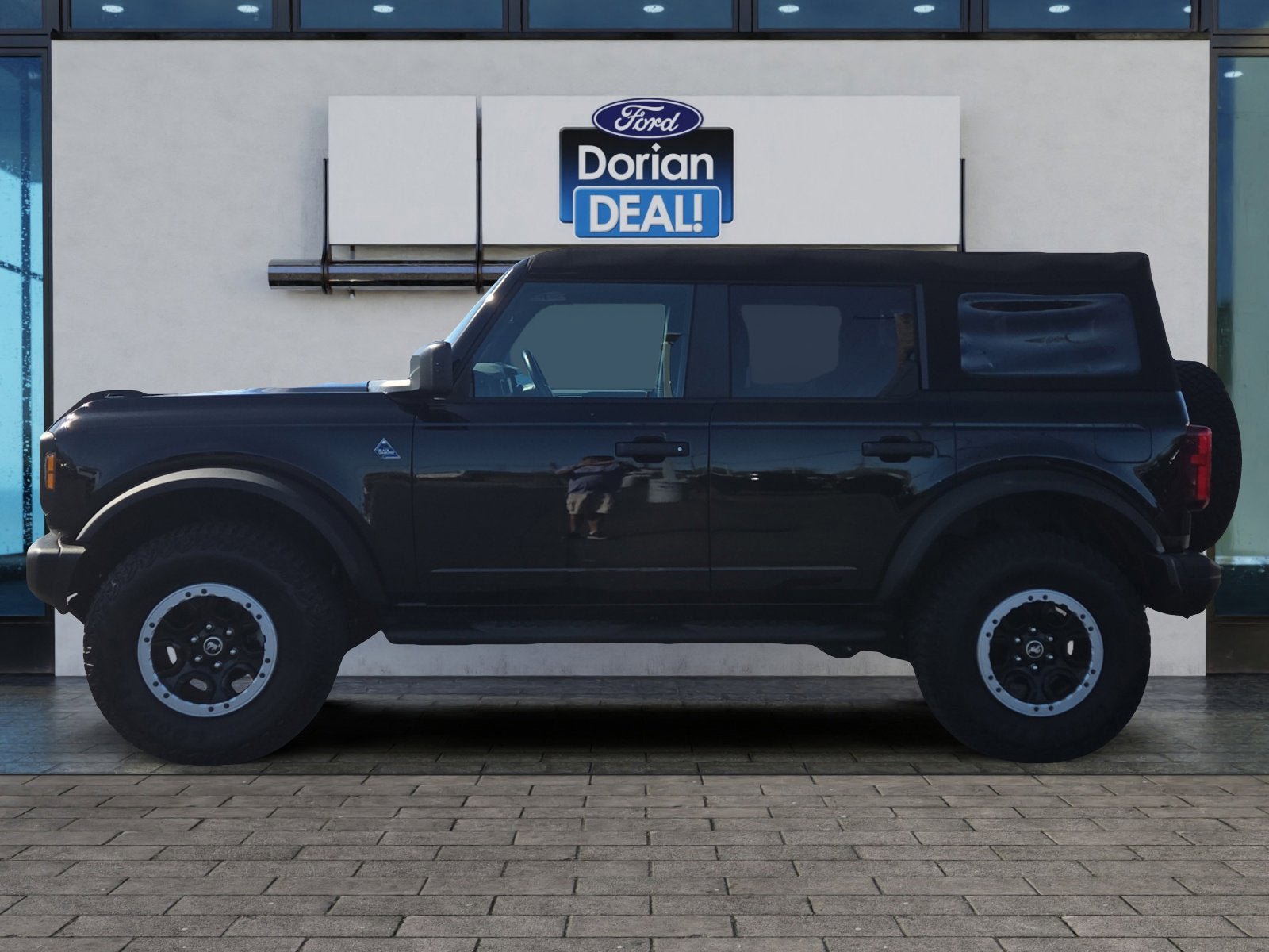 Certified 2024 Ford Bronco Black Diamond w/ Sasquatch Package AWD/4WD image 6