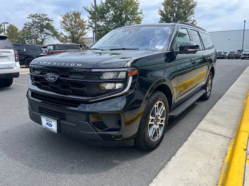 Certified 2025 Ford Expedition Max Active AWD/4WD image 3