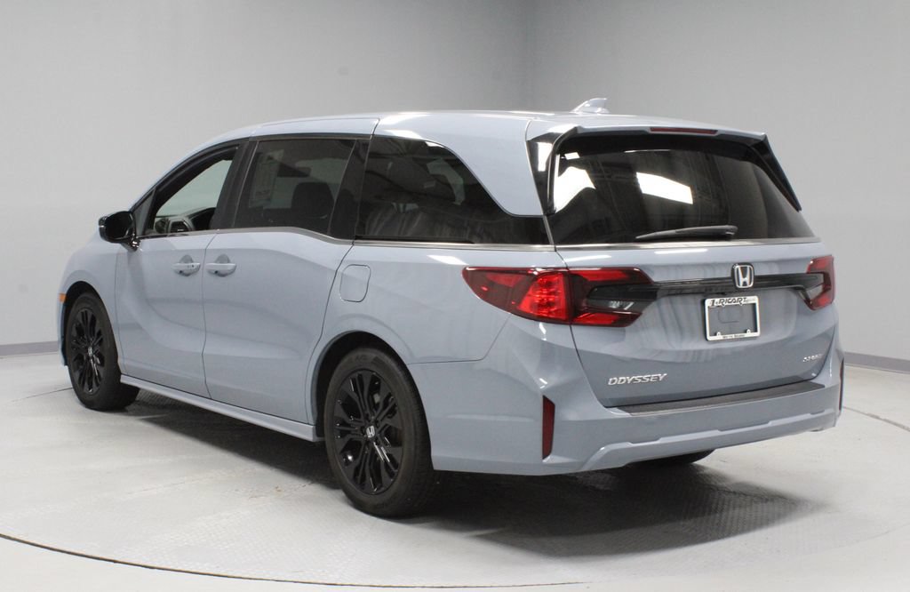 Used 2025 Honda Odyssey Sport-L image 8