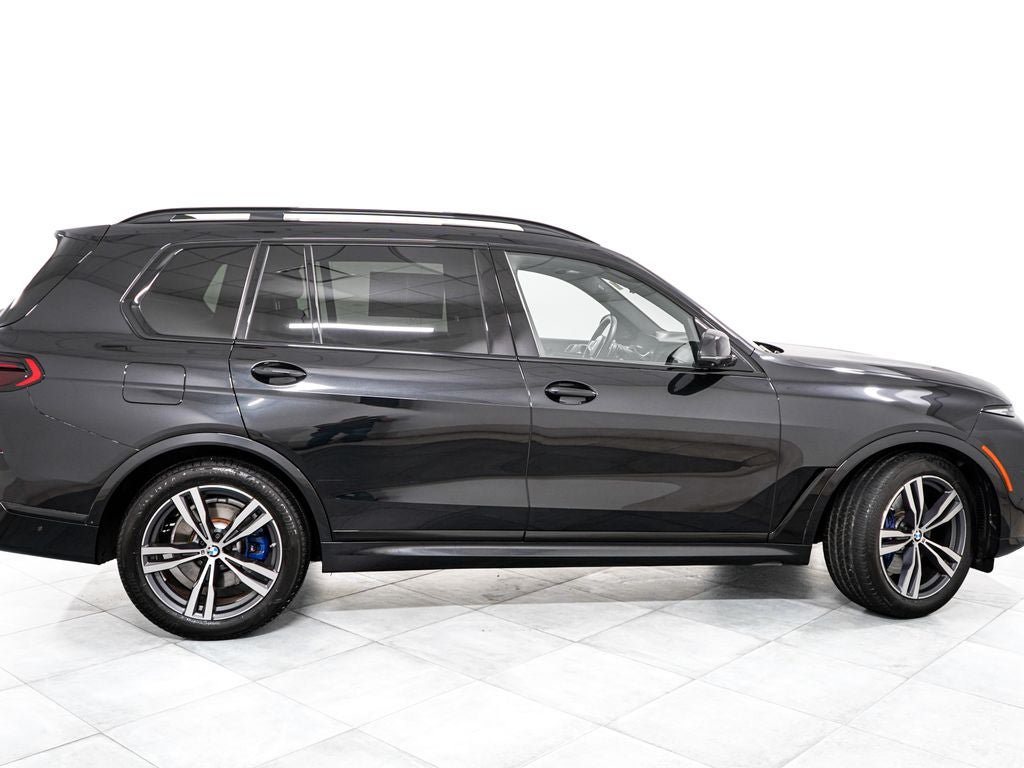Used 2024 BMW X7 xDrive40i w/ M Sport Package AWD/4WD image 7