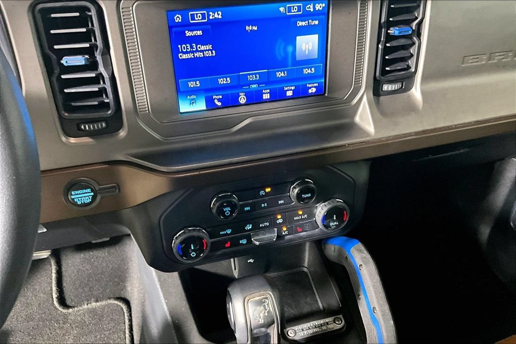 Certified 2022 Ford Bronco Outer Banks w/ Sasquatch Package AWD/4WD image 24