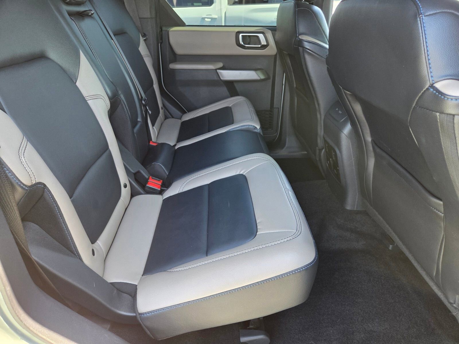 Certified 2023 Ford Bronco Wildtrak AWD/4WD image 14