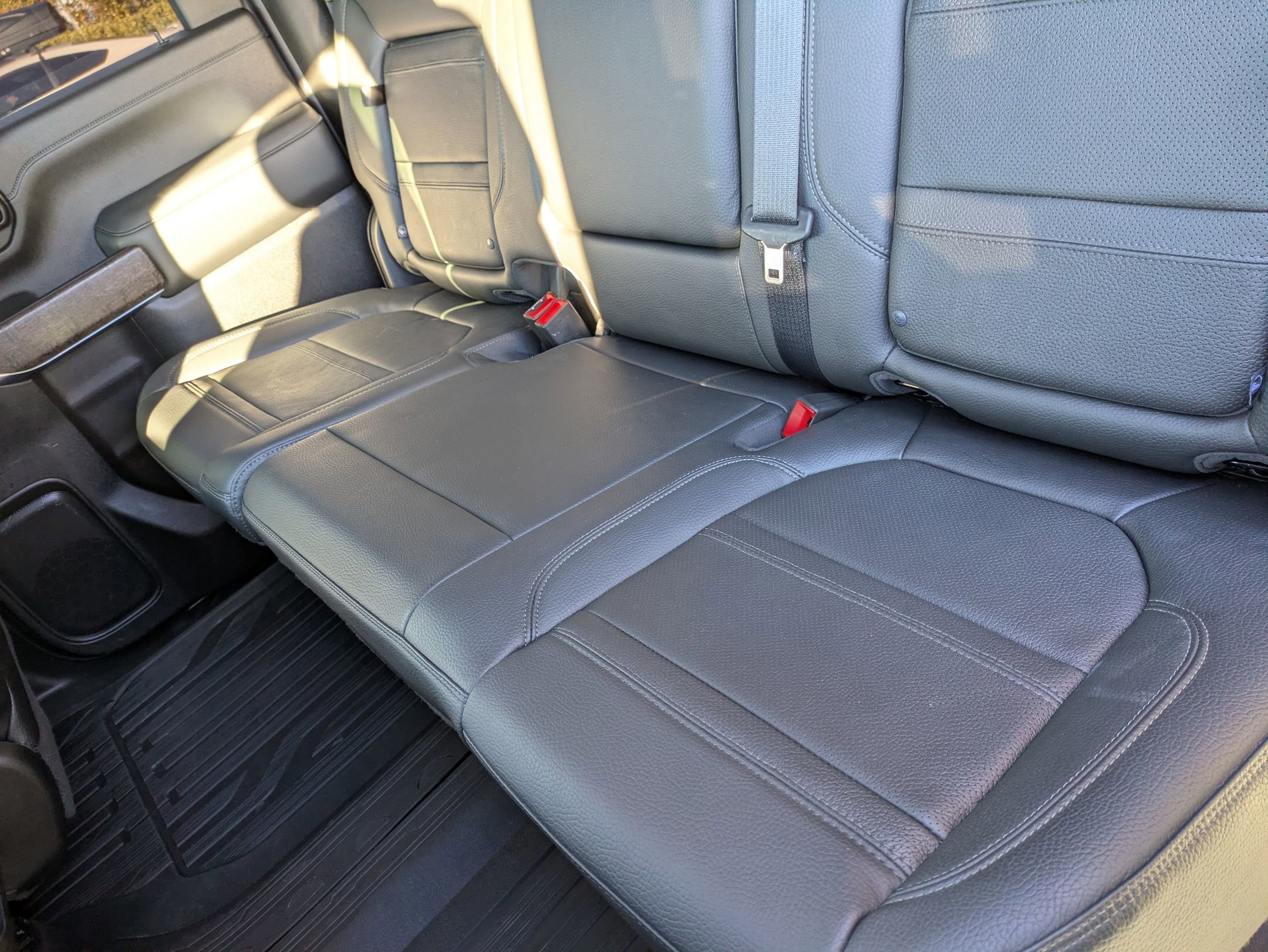 Used 2022 GMC Sierra 3500 Denali w/ Denali Ultimate Package image 30