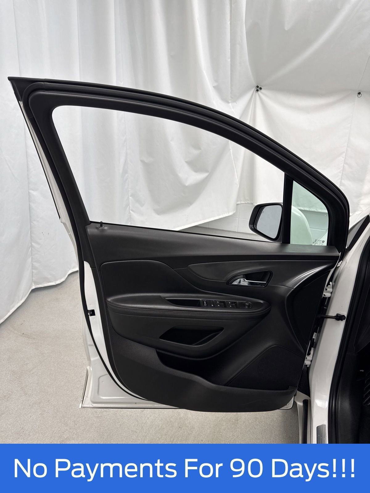 Used 2019 Buick Encore Essence image 11