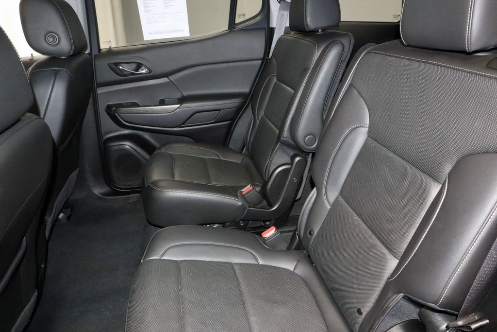 Used 2023 GMC Acadia SLT image 24