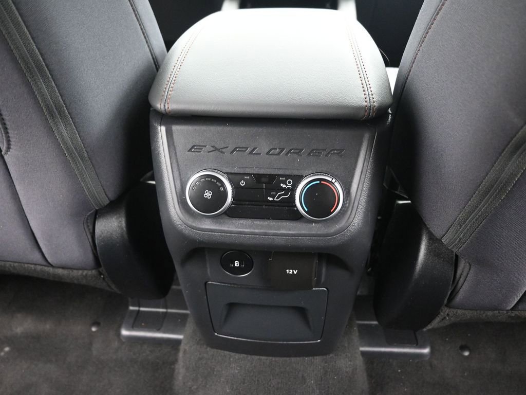 Certified 2025 Ford Explorer Active RWD image 14