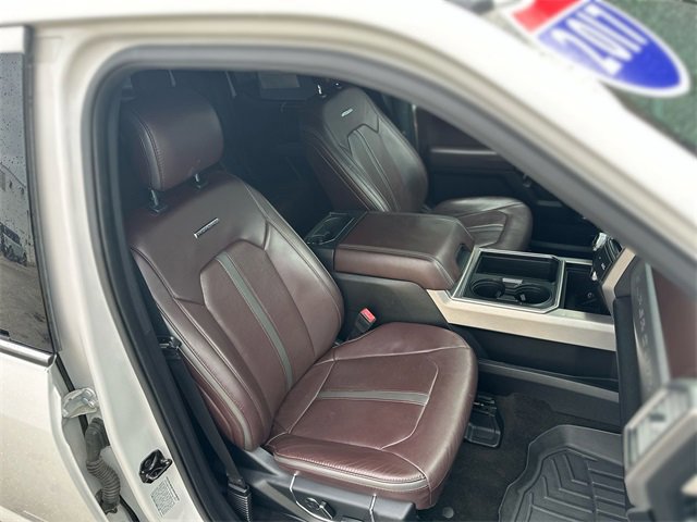 Certified 2017 Ford F450 Platinum w/ Platinum Ultimate Package image 27
