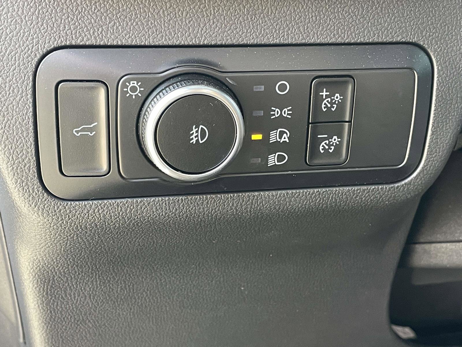 Certified 2025 Ford Escape ST-Line Elite AWD/4WD image 14
