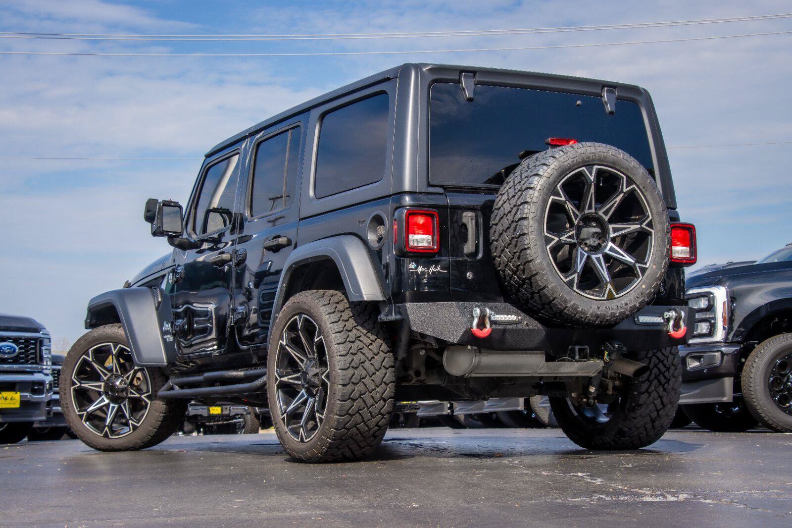 Used 2019 Jeep Wrangler Unlimited Sport AWD/4WD image 3