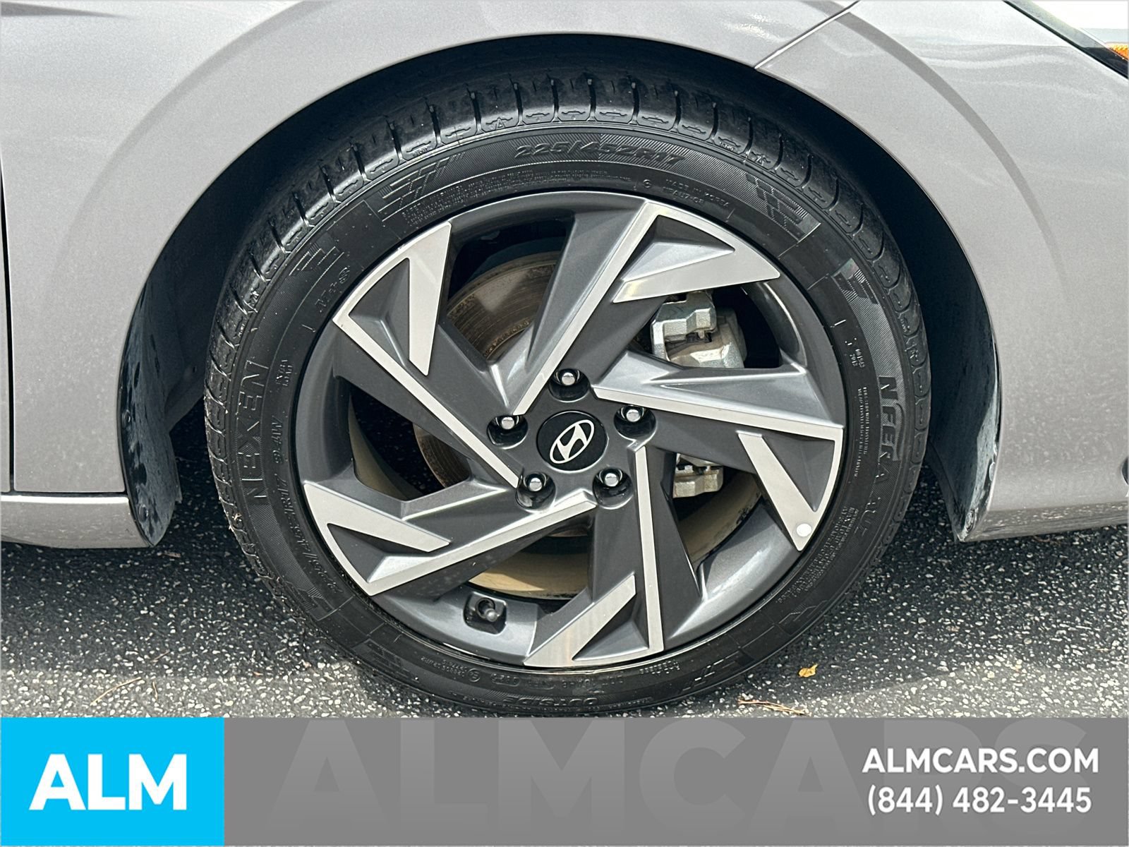Used 2024 Hyundai Elantra Limited FWD image 14