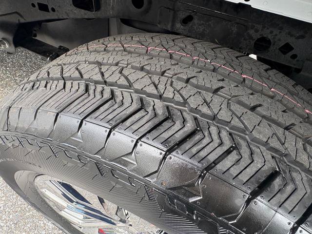 Certified 2025 Ford F150 XLT w/ Equipment Group 302A MID AWD/4WD image 39