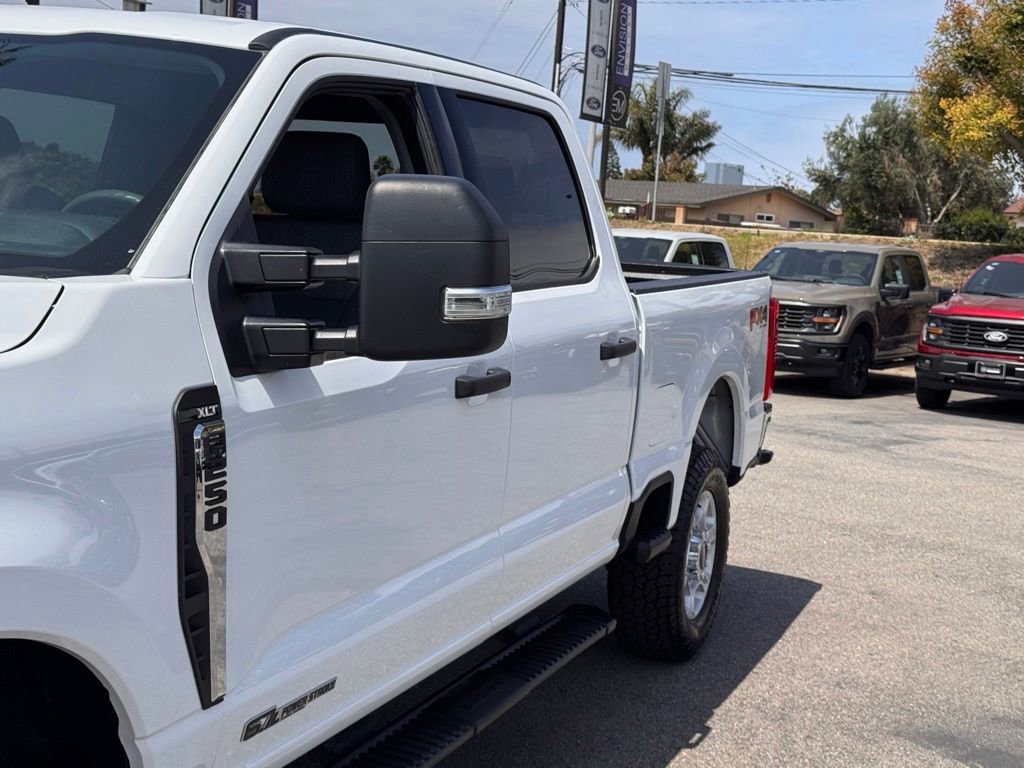 Certified 2025 Ford F250 XLT w/ FX4 Off-Road Package AWD/4WD image 9