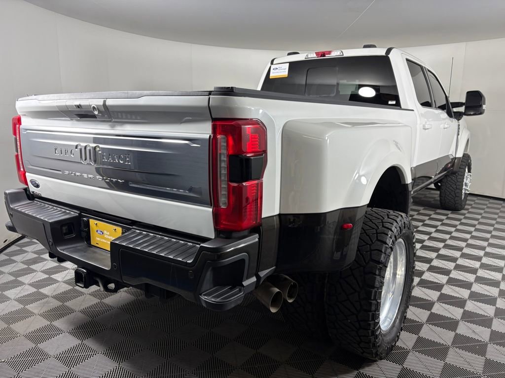 Certified 2025 Ford F450 King Ranch w/ FX4 Off-Road Package image 5